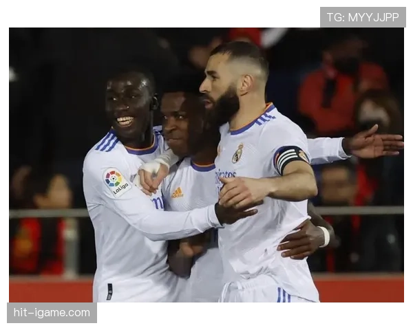 维尼修斯展现更衣室领袖能力 激励全队冲刺助力皇马争冠