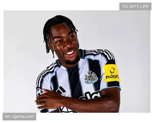 纽卡球迷抗议引爆舆论,呼吁俱乐部提升管理透明度